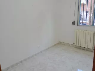 VENDO PISO VALLECAS