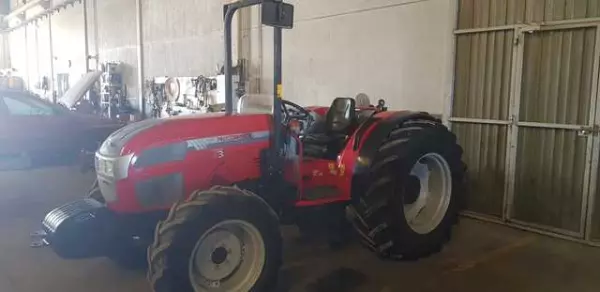 MCCORMICK F100 XL