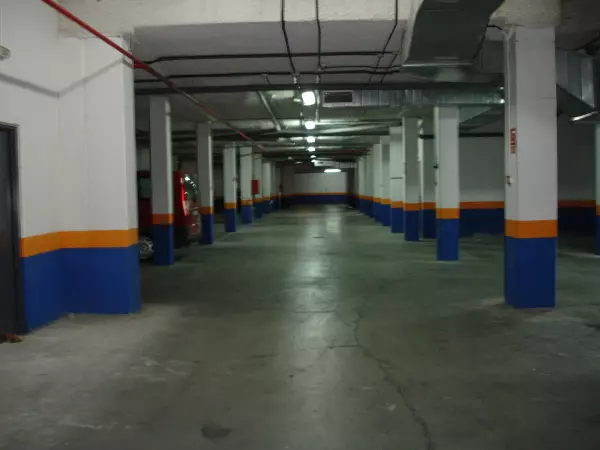 Sanchinarro, de 1 a 3 plazas de garaje. Alquilo-vendo