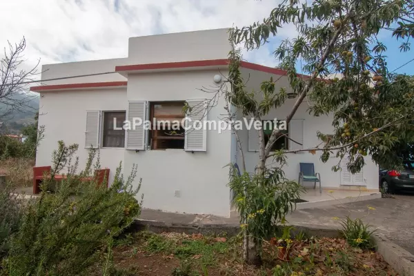 ID-359 Casa  vivienda  bien delimitada, el terreno está ópti