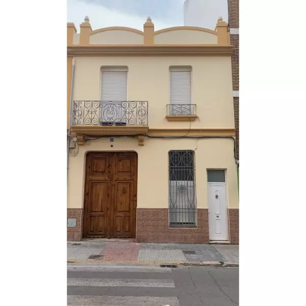 Casa cerca plaza pueblo Alfafar