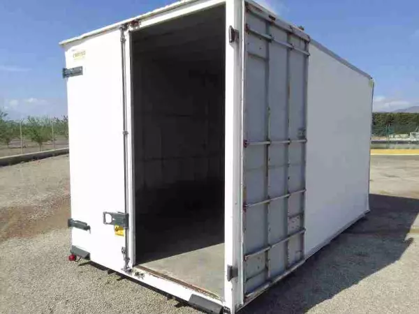CAJA DE CAMIÓN IDEAL PARA ALMACÉN.