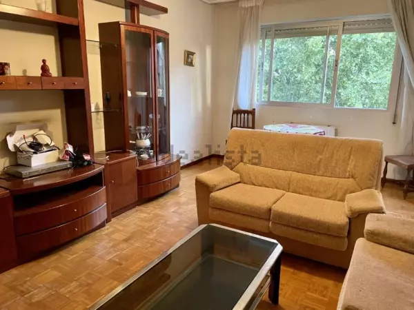 Piso en venta en Universidad - Los Lirios