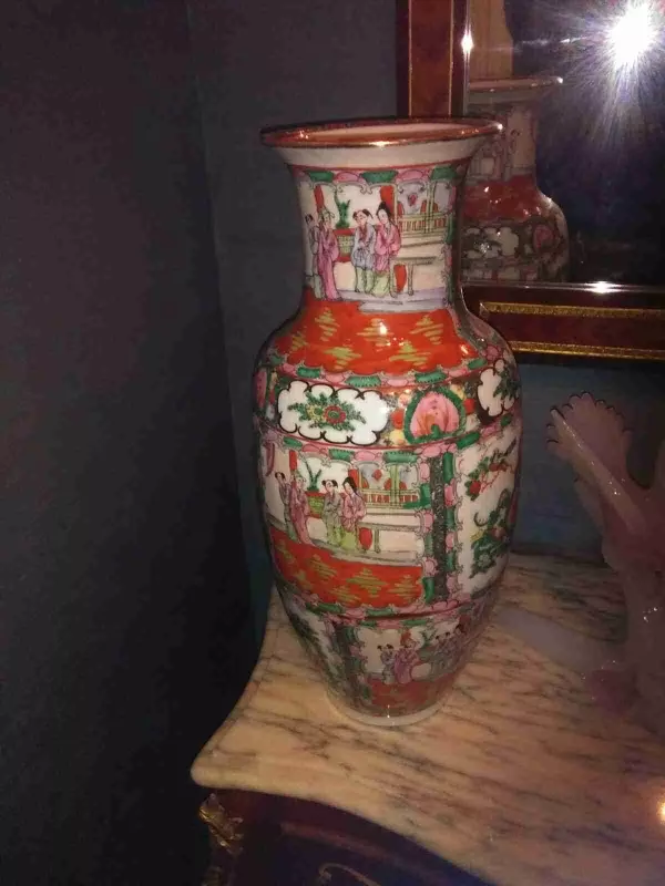 Jarrón de porcelana