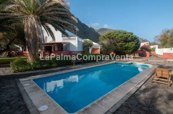 ID-397  Complejo  Turístico  5 apartamentos que comparten zo