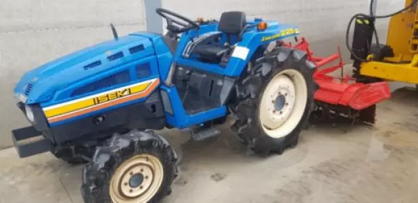 VENTA Tractor ISEKI Semi-nuevo con Rotavator.