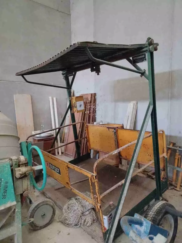 Vendo varias herramientas de construcción