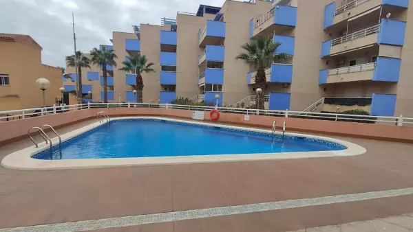 SE ALQUILA APARTAMENTO 2 HABITACIONES EN ORIHUELA COSTA (AGUA MARINA) A 200 METROS DEL MAR