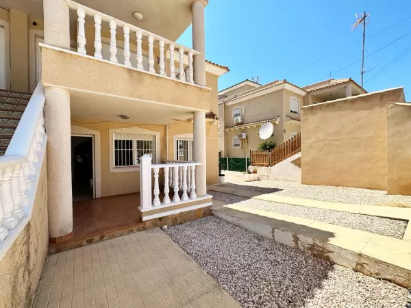 BUNGALOW EN PLANTA BAJA 2 HABITACIONES EN SAN MIGUEL DE SALINAS ( ORIHUELA COSTA) ALICANTE