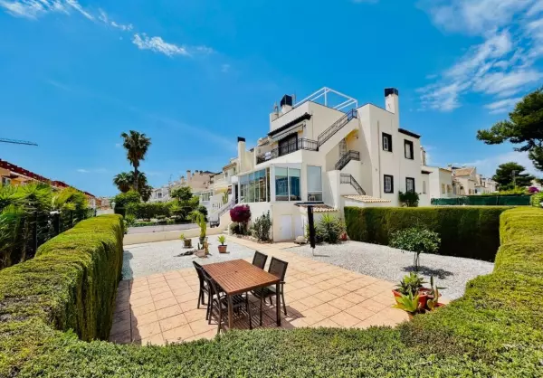 BUNGALOW EN PLANTA BAJA DE 2 HABITACIONES 2 BAÑOS EN VILLA MARTIN (ORIHUELA COSTA) ALICANTE