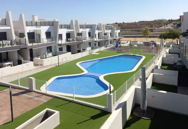 APARTAMENTO DE 3 HABITACIONES 2 BAÑOS  SAOCO EN SAN MIGUEL DE SALINAS  ( ORIHUELA COSTA )