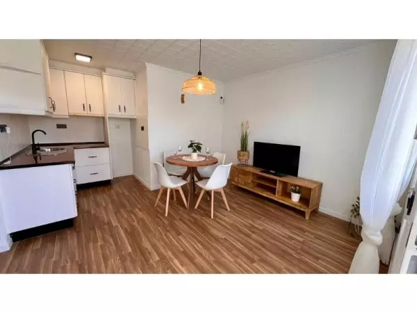 BUNGALOW EN TORREVIEJA ( ALICANTE) REFORMADO. 2 DORM. 1 BAÑO.