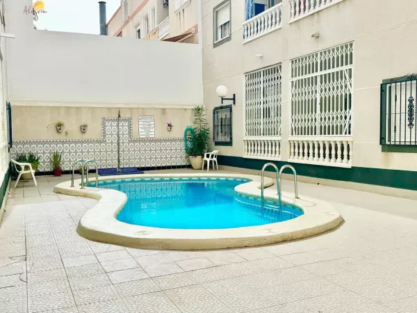APARTAMENTO DE 2 HABITACIONES 1 BAÑO EN TORREVIEJA ( PLAYA LOS LOCOS) ALICANTE