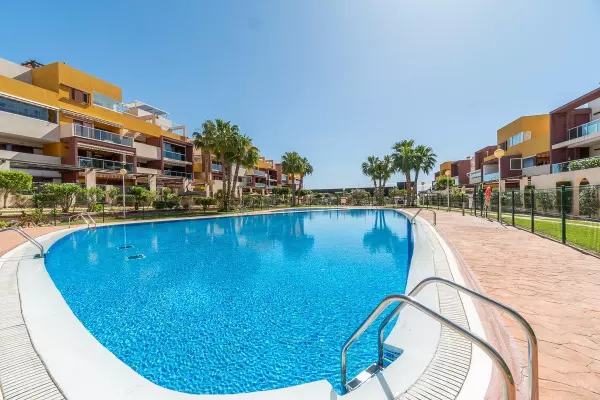Ático de 2 habitaciones 1 baño en Playa Flamenca (Orihuela costa )
