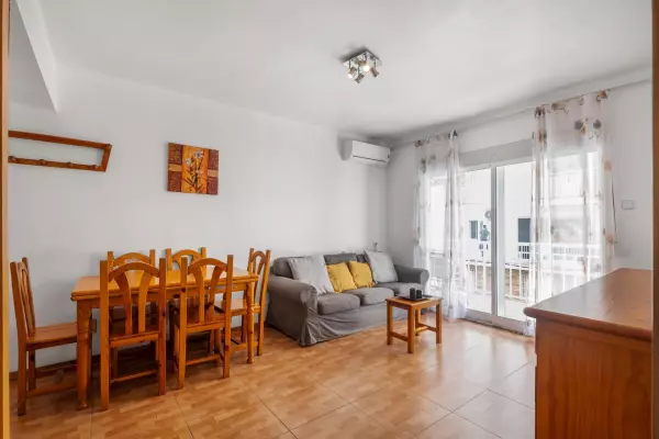 PISO DE 3 HABITACIONES 1 BAÑO EN TORREVIEJA ( PLAYA DEL CURA )