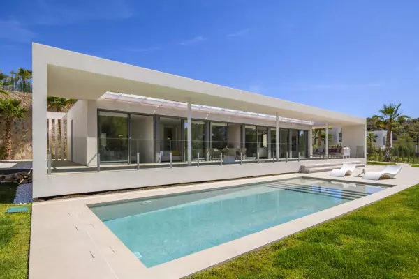 VILLA EN COLINAS GOLF EN ORIHUELA COSTA (ALICANTE)