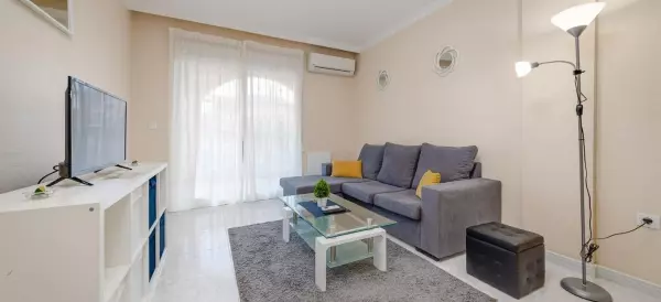 SE ALQUILA APARTAMENTO DE 2 DORM POR LARGA TEMPORADA  EN ORIHUELA COSTA (VILLA MARTIN)