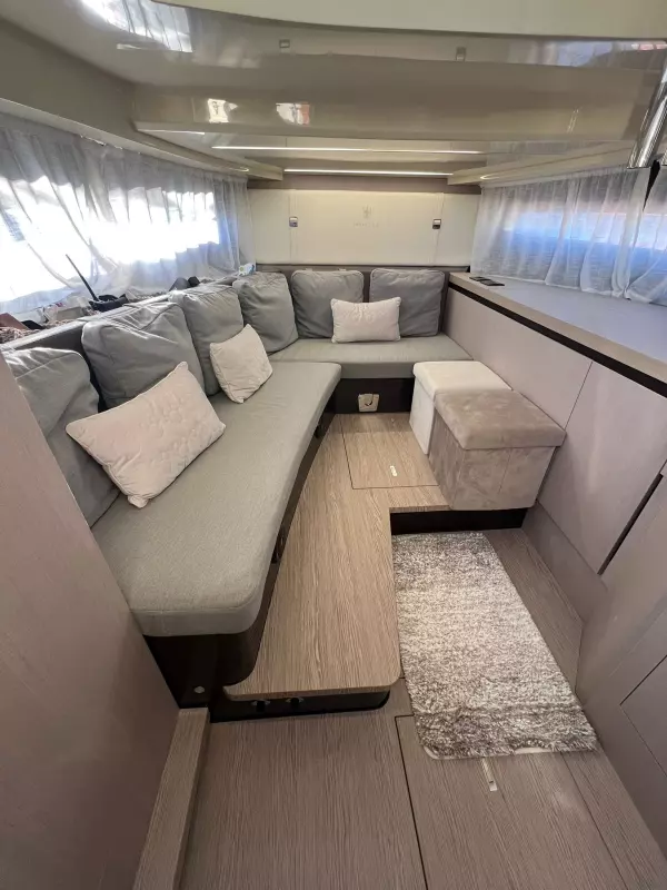 INVICTUS 320 GT