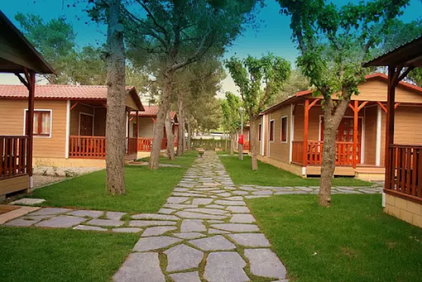 TERRENO PARA PROYECTO DE CAMPING DE LUJO EN COSTA CATALANA