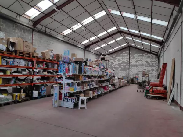 Se alquila Nave Industrial 550m2 totalmente acondicionada