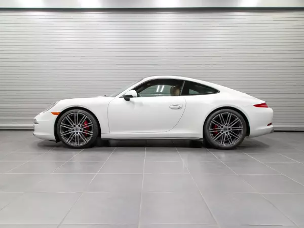 Porsche 911 Carrera 4 GTS Coupé 2024 - WhatsApp: +34 612 21