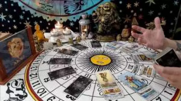 VIDENTE CON TAROT