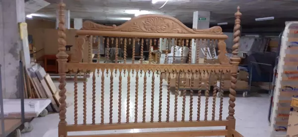 Cama Salomonico de Teca Macizo, SIN LACAR, de 200cm de Ancho