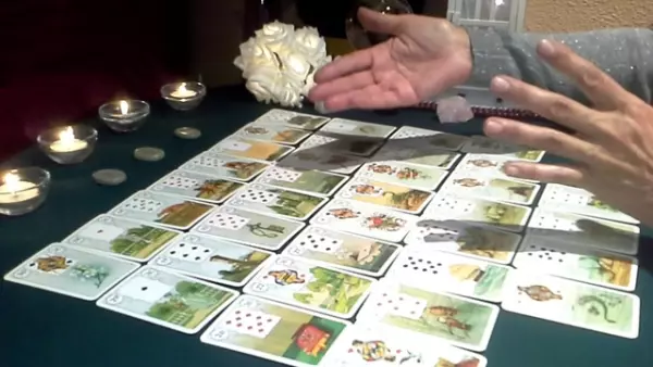 Tarot y Péndulo con Juan Roucam – Respuestas Claras y Reales