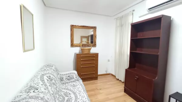 Vendo un apartamento en la AVD. Albufera, 33 Madrid