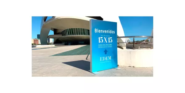 Totem textil led / Monolito tela iluminado