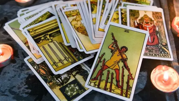 TAROT ONLINE
