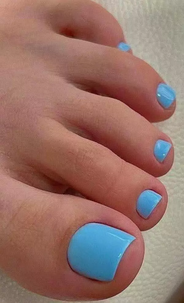 MANICURA Y PEDICURA
