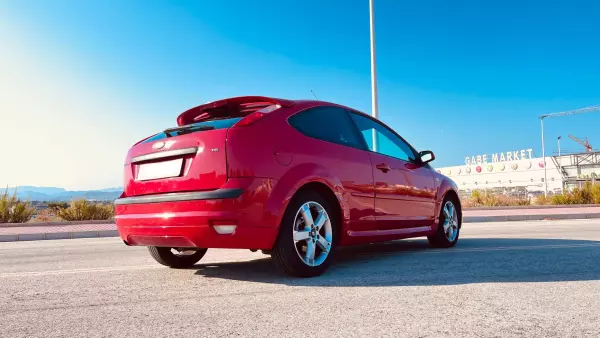 FORD FOCUS 1.6 Ti-VCT 115 CV ETIQUETA C AÑO 2007