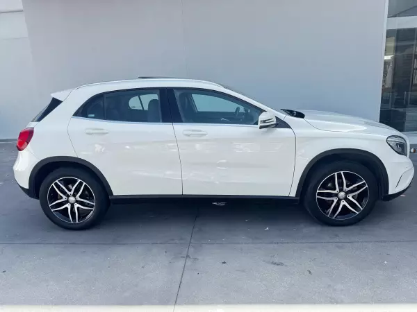 Mercedes GLA 200