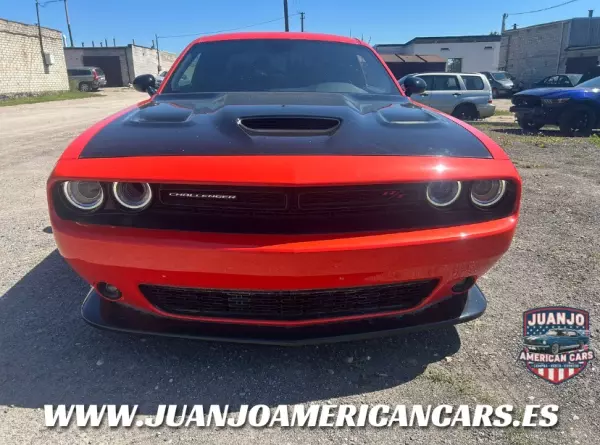 DODGE CHALLENGER 6.4 V8