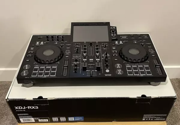 Pioneer DJ XDJ-RX3, Pioneer XDJ-XZ, Pioneer OPUS-QUAD, AlphaTheta XDJ-AZ