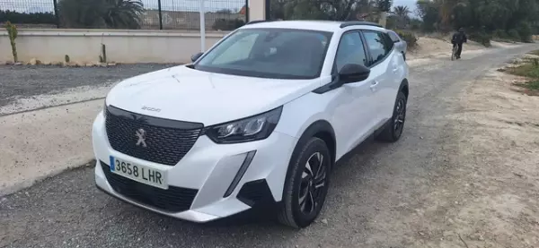 PEUGEOT 2008