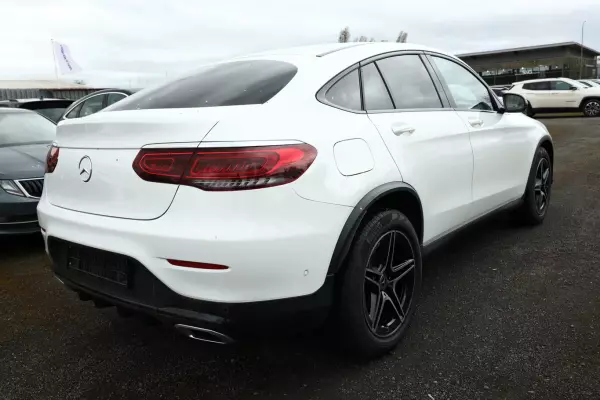 MERCEDES-BENZ GLC 200 4MATIC COUPÉ AMG LINE (2021)