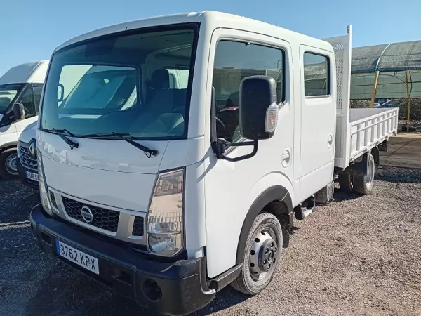 NISSAN CABSTAR NT400 DOBLE CABINA Y CAJA ABIERTA 130 CV.