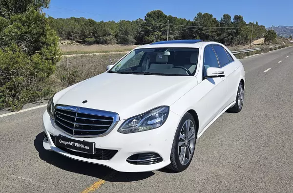 Mercedes Benz E300 Hibrido Diesel 7G Avantgarde Plus.231cv.
