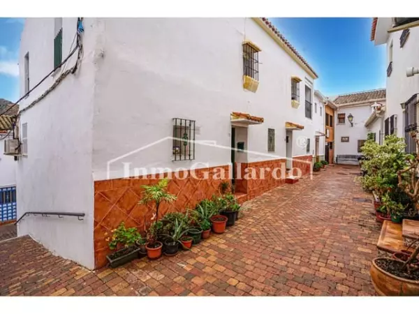 Townhouse en Totalán
