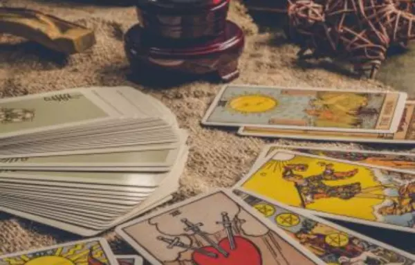 Tarot con clarividencia