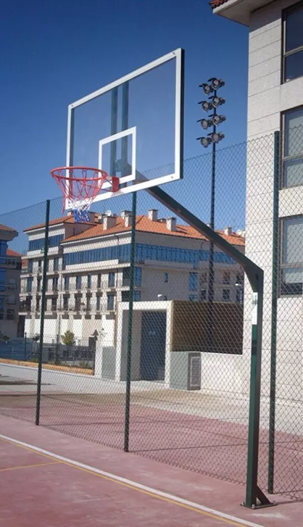 JGO CANASTAS BALONCESTO MONOTUBULAR FIJAS CON BASE PARA ANCLAJE -SIN TABLERO, NI ARO - USO PARTICULAR