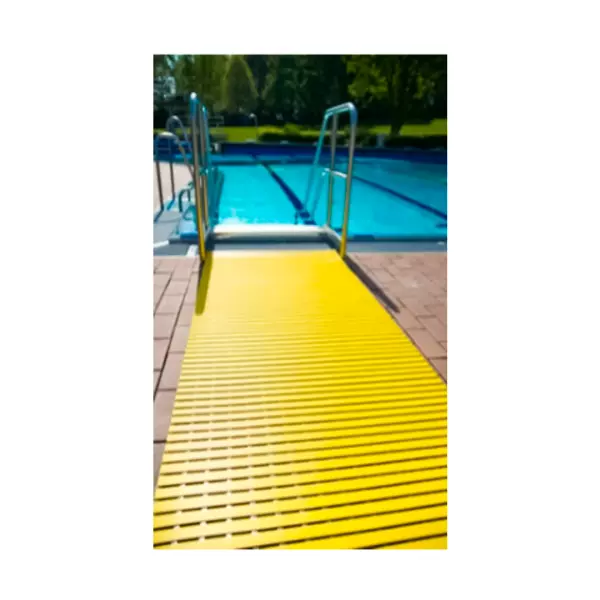 SUELO LAMAS PLASTICO ROLLO 10 Mts. Ancho 100 cms.