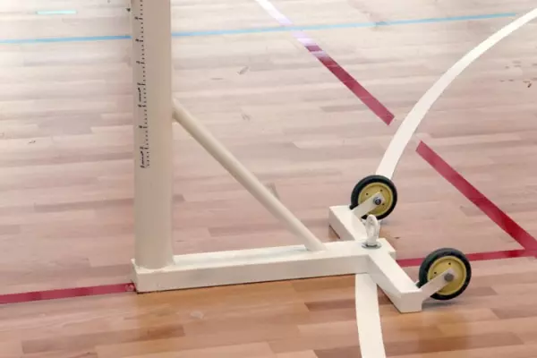 Juego anclajes para postes en L mediante taco químico.VOLEIBOL