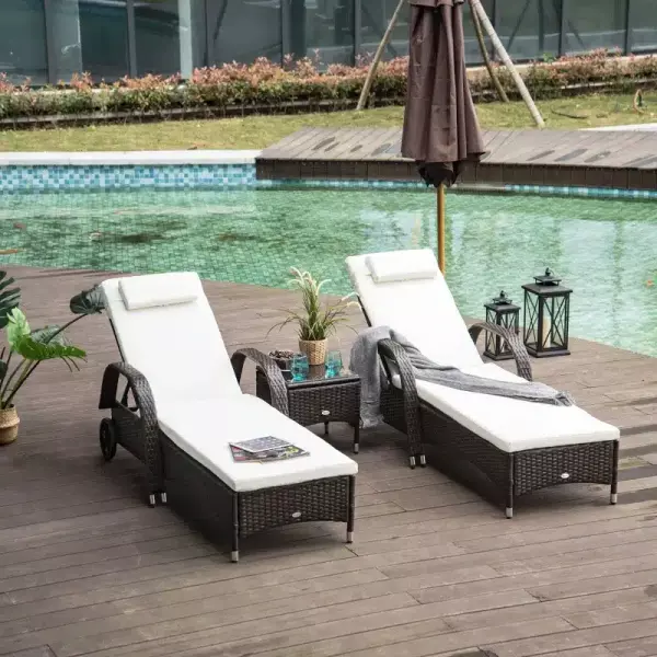 Set de 2 Tumbonas Chaise Longue + 1 Mesa de Ratan para Jardín o Terraza Sillas con Cojín y Respaldo Ajustable a 5 Niveles (Marrón)