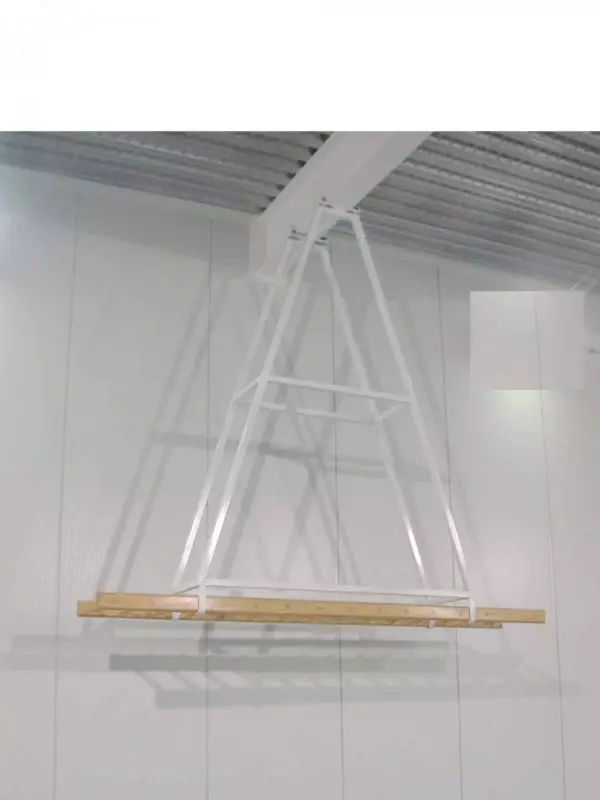 Anclaje para instalación de escalera a techo.