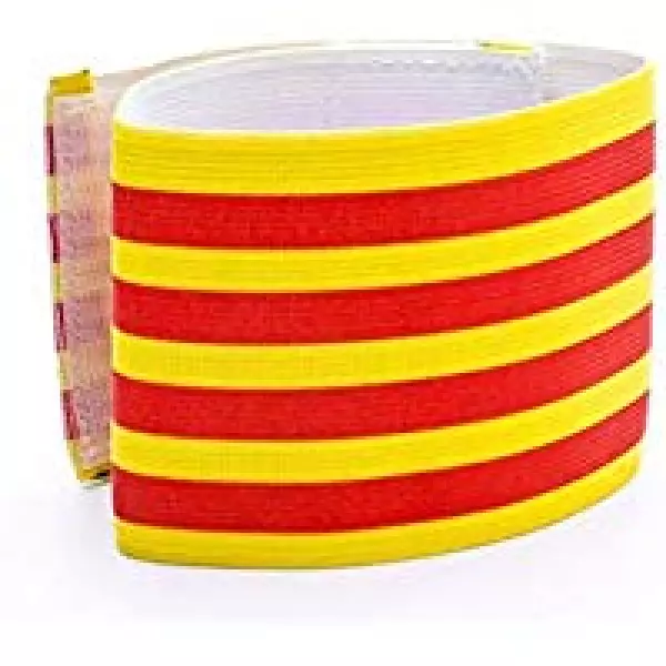 Distintivo capitán velcro regulable infantil. Sanyera