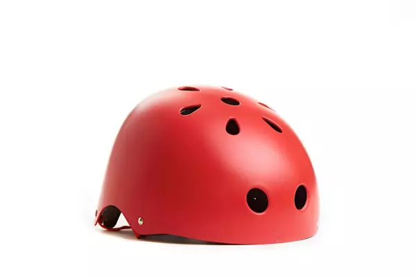 Casco skate junior SKATER Talla M. ROJO