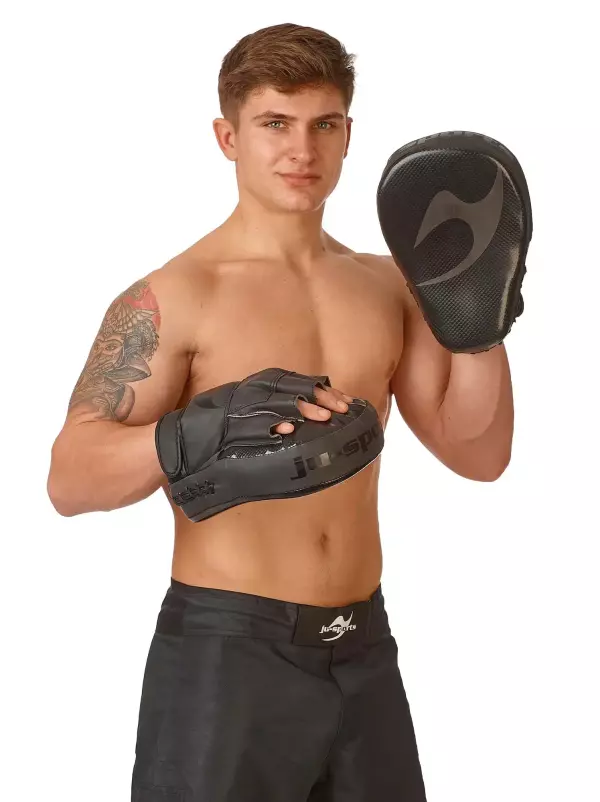 MITT CURVO ASSASSIN NEGRO JUSPORTS